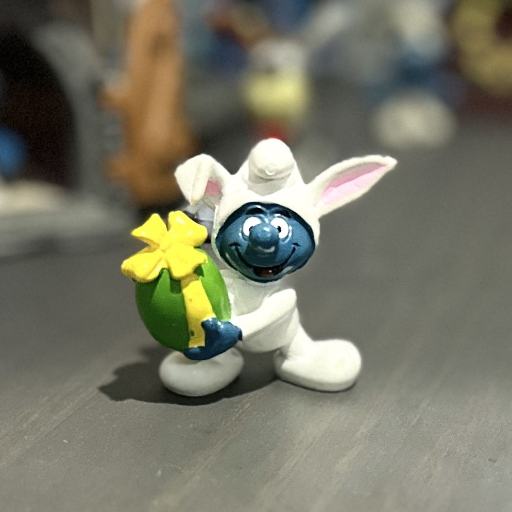 VTG Smurfs #20496 Bunny Suit Smurf PVC Figure 1982 Schleich Peyo NM/M