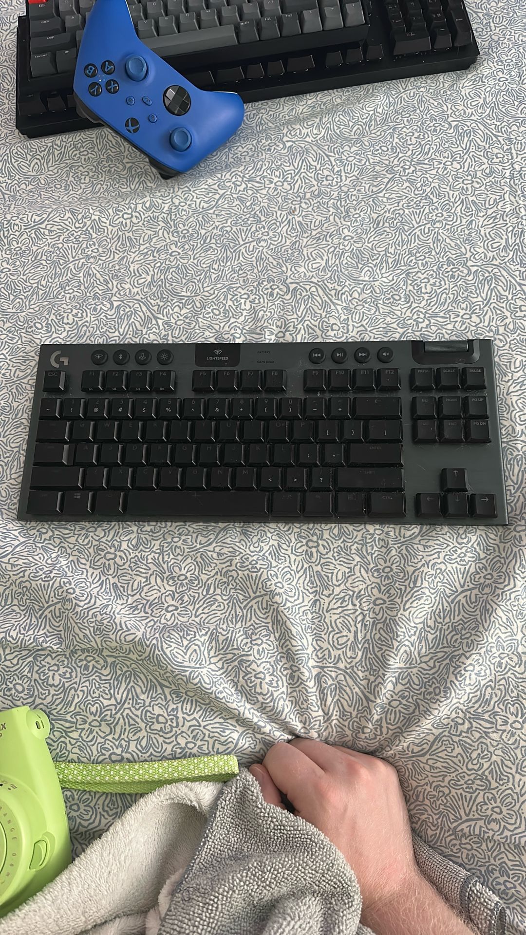 Logitech G915 TKL Lightspeed Wireless