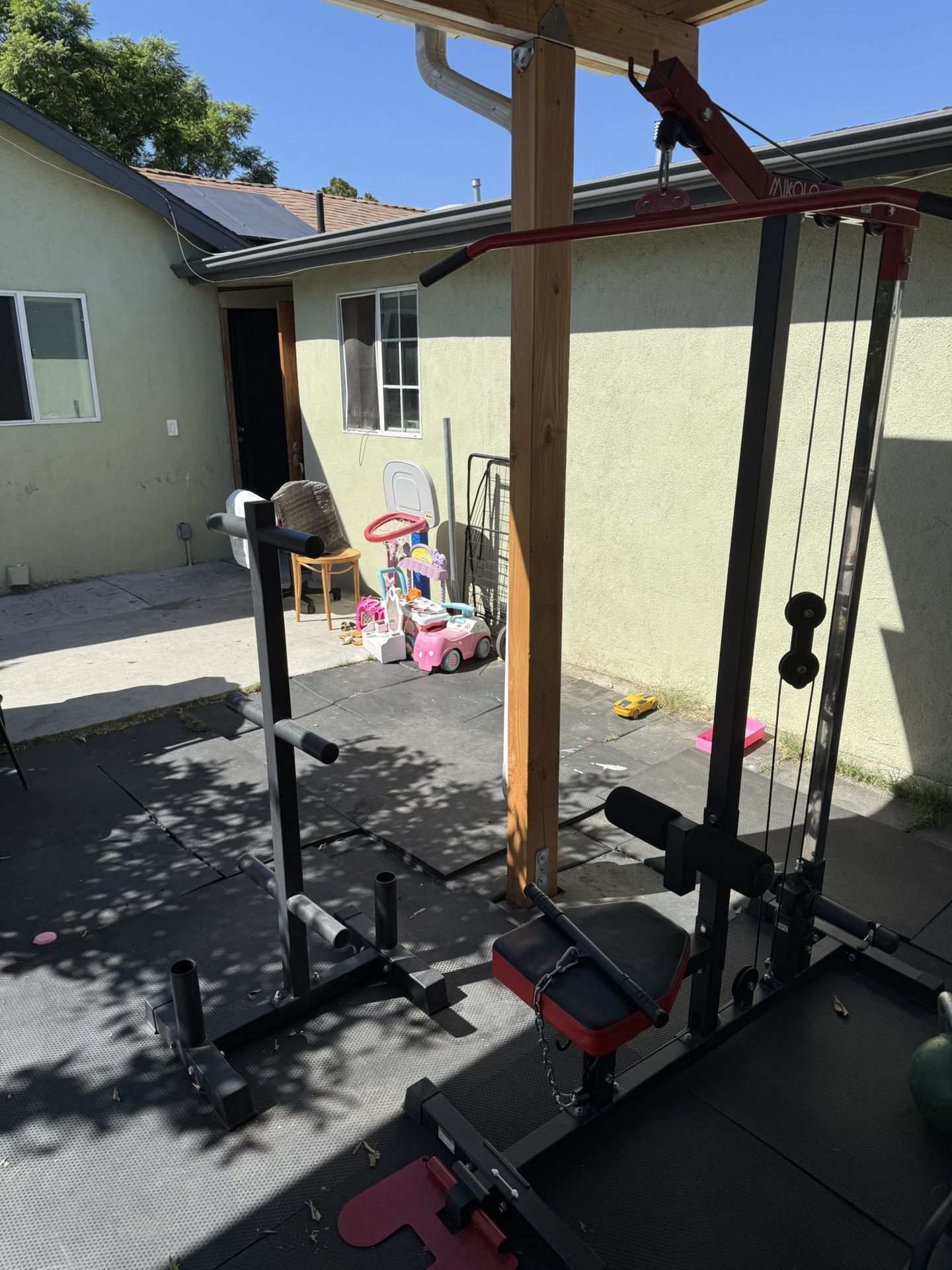 Lat pulldown Low Row And Weight Tree Bundle