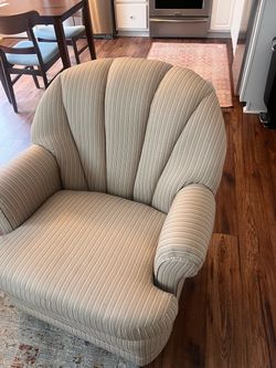 Swivel Rocker