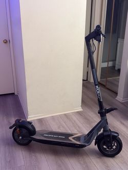 NIU - KQi Air Carbon Fiber Foldable Electric Kick Scooter w/ 31 mi Range & 20mph