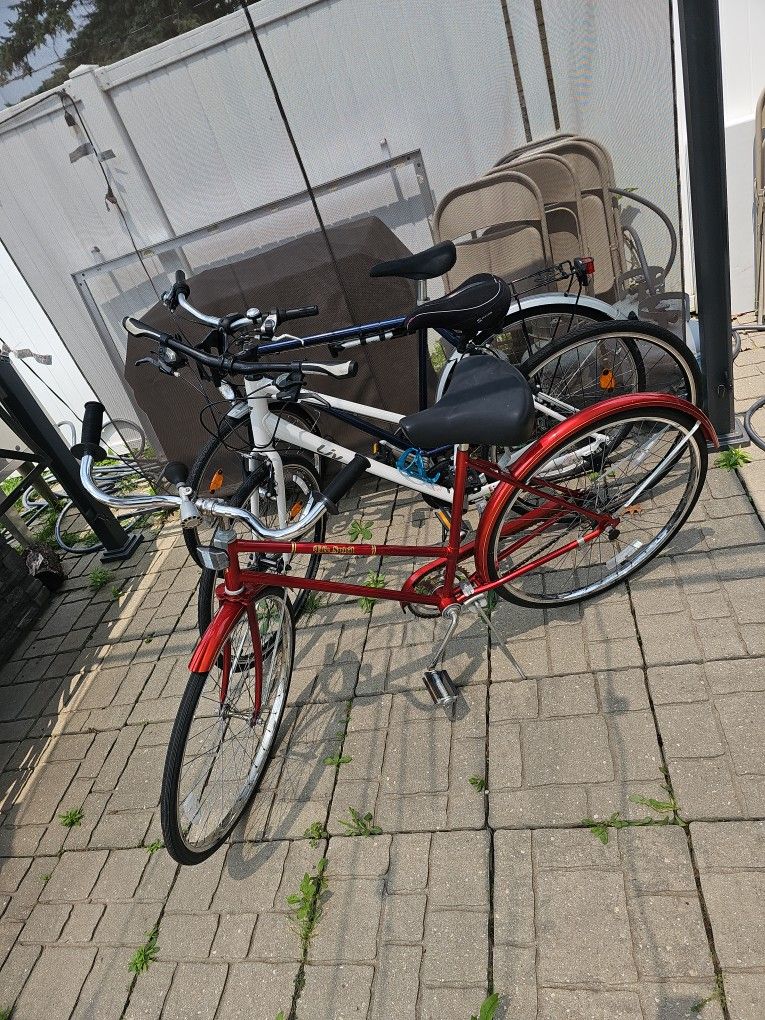 Beautiful bikes for sale on great working condition.