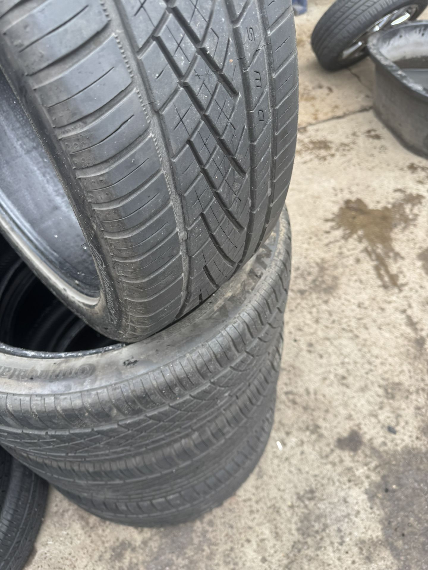 245 45 20 Offset 275 40 20 Continental