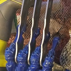 Skeleton With 3 Blades