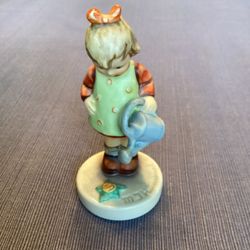 Vintage Original M.I. Hummel Porcelain Figurine, like new, Little Gardener Special Event Figurine #74  1992