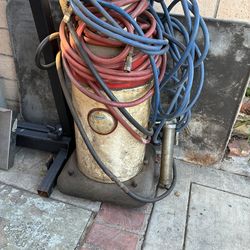 Lincoln engineering industrial grease pump