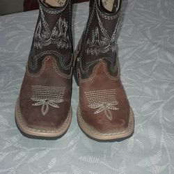 TODDLER GIRLS COWBOYS BOOTS  SIZE 14