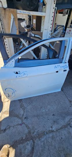 Toyota camry left door oem