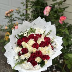 Ramo De Rosas