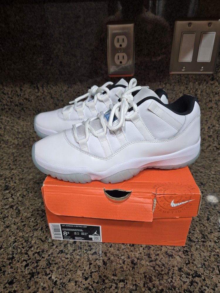 Brand New DS Nike Air Jordan 11 Low
Legend Blue Retro Men's Size 8.5