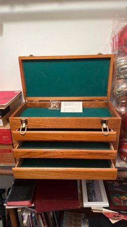 Mechanic Collecter Chest