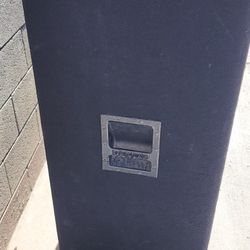 Peavey, Behringer, B52, Cerwin Vega