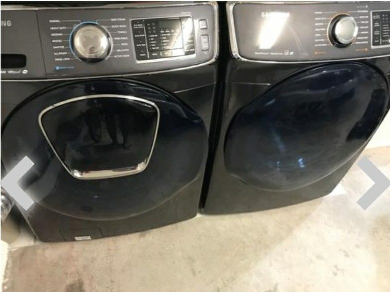 PRICE IS FIRM. Black Stainless Samsung front load washer and dryer set. North Fort Worth