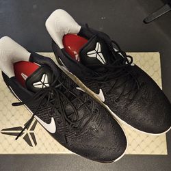 Nike KOBE Shoes A.D Black & White 869987 001 Size 7Y / Womens 8.5 Mamba W/Box
