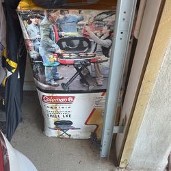 Coleman Grill Lxe Used once