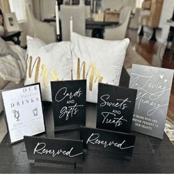 low radio Dress Up Your Ceremony with Classy Wedding Accessories!