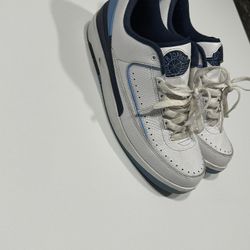 Blue jordan outlet 2s