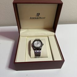 37mm Royal Oak–Style Automatic Watch