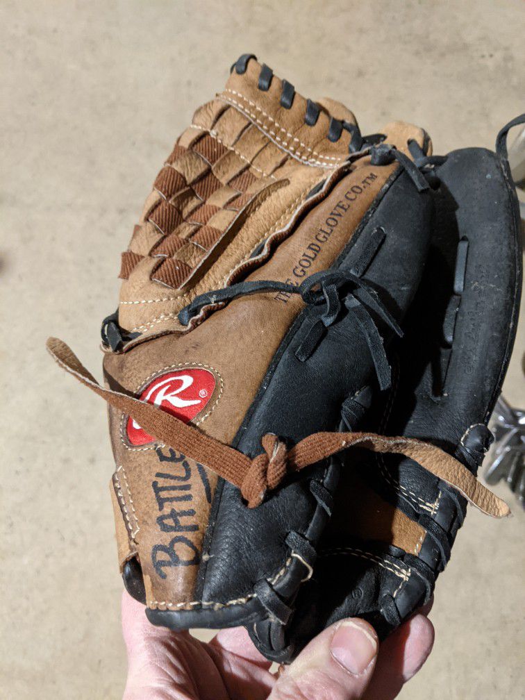 Used Baseball Gloves