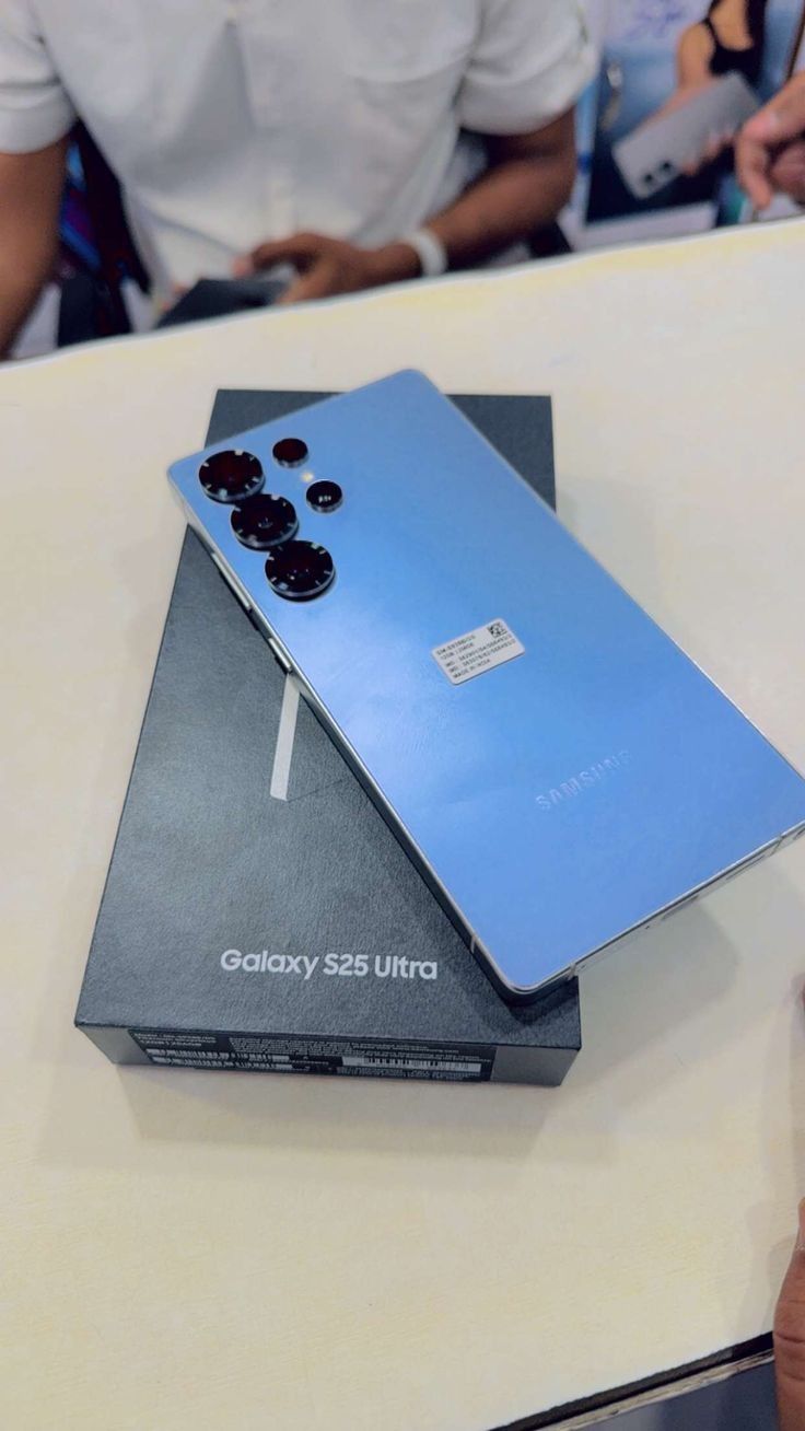 New Sealed Samsung Galaxy S25 Ultra 256gb  Unlocked, FREE Smartwach/ Headphones. Pay $1 Today Rest in payments. NO CREDIT NEEDED FINANCING