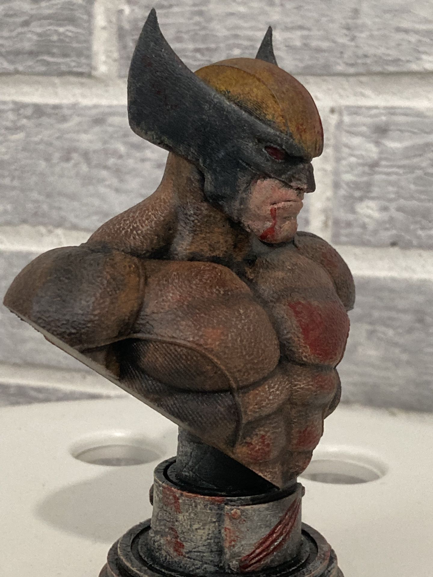 Wolverine X-men Force Battle Damage Bust Body Figure Statue Paint Detail Marvel 