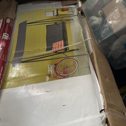 Patio Swing New In Box $100