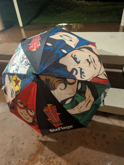 JUSTICE LEAGUE 52" Diameter Polyester UMBRELLA DC Six Flags Exclusive 2016 Joker