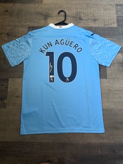 Kun Aguero signed Manchester City jersey