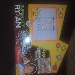 Super Spy Ryan 13 Peice Surprise Reveal