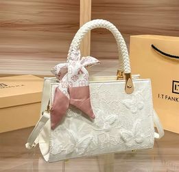 Handbags and shoulder