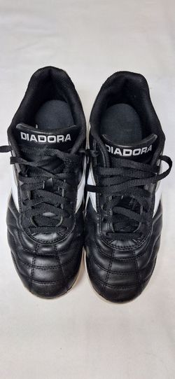 Diadora Indoor Soccer shoes 9.5