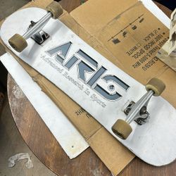ARIS skateboard 