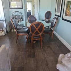 Almost New 54"round Glass Table And 4 Covered Leather Chairs