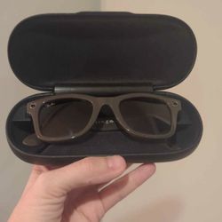 Ray Band Meta