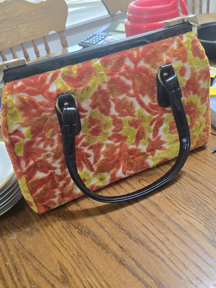 Jacolyn Vintage Orange And White Carpet Bag Shoulder Bag