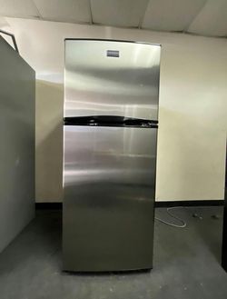 Stainless Steel Top Freezer Refrigerator