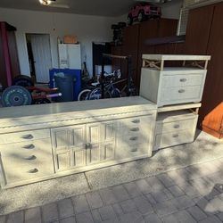 Vintage Henredon Solid Wood Dresser Set – High End Furniture