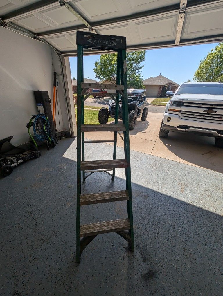 Fiberglass Ladder