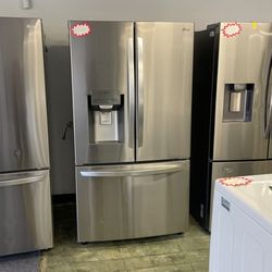 LG French Door Refrigerator Counter Depth W4RE8