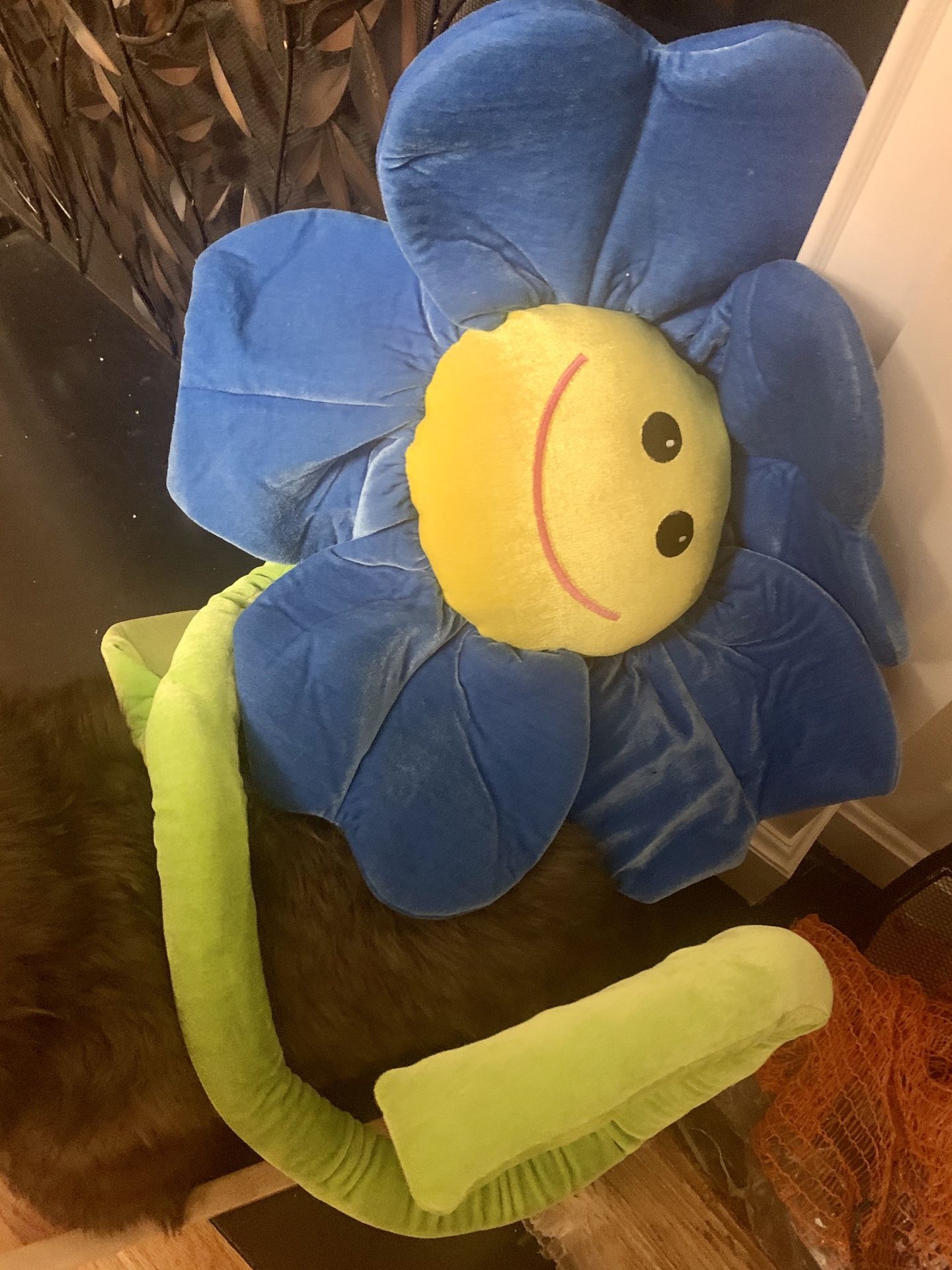 Giant plush Flower nursery decoration