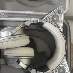 Brookstone Limited Edition Ariana Grande Cat Ear Headphones With Case