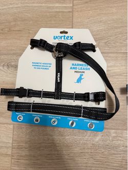 Medium Dog Harness with Quick Connection - Black