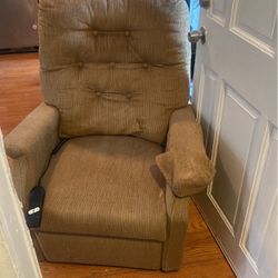 RECLINE COUCH FREE