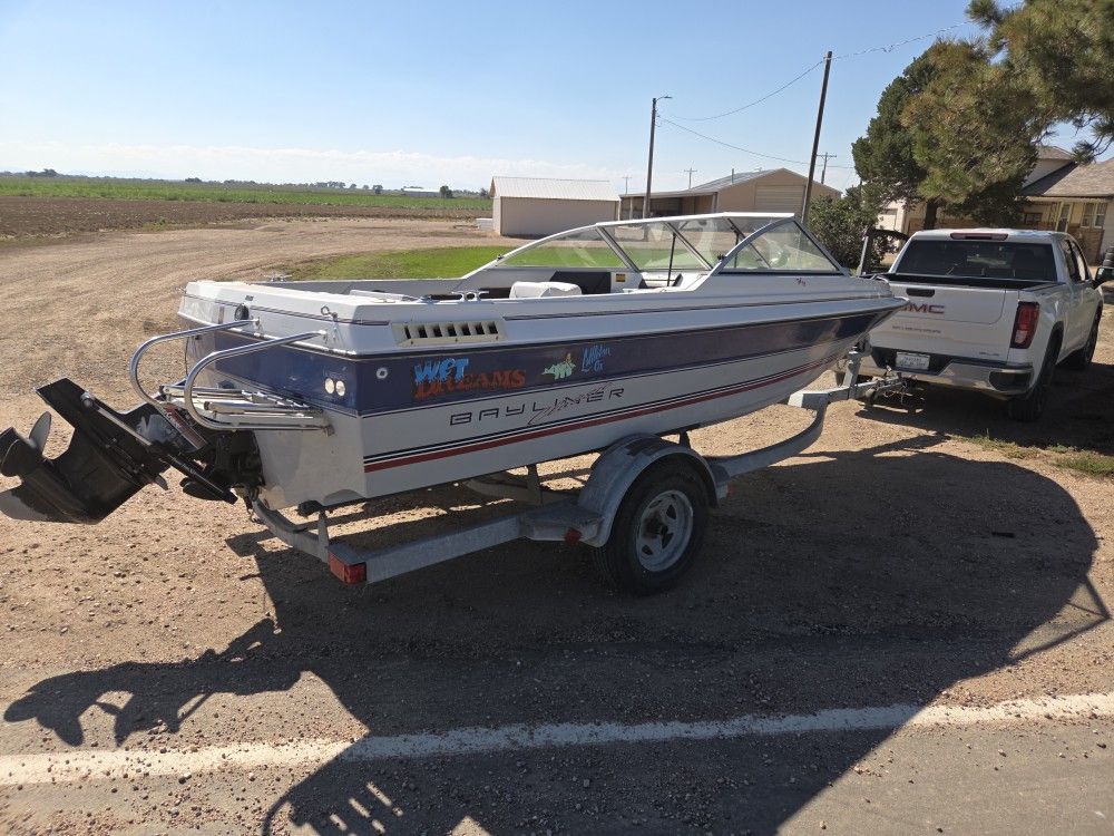 98 Classic Bayliner Awesome Boat!!!