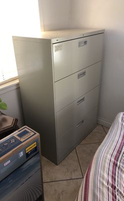 Commercial file cabinet