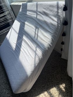 Bed wedge pillow