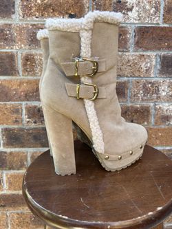 Shoe Dazzle Kazi Ankle Boot 7.5