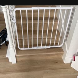 Brand New Baby Gate (2)