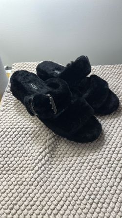 UGG SANDALS WOMEN SIZE 7