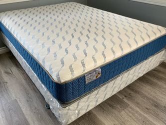 Queen Supreme Ortho Mattress and Boxspring